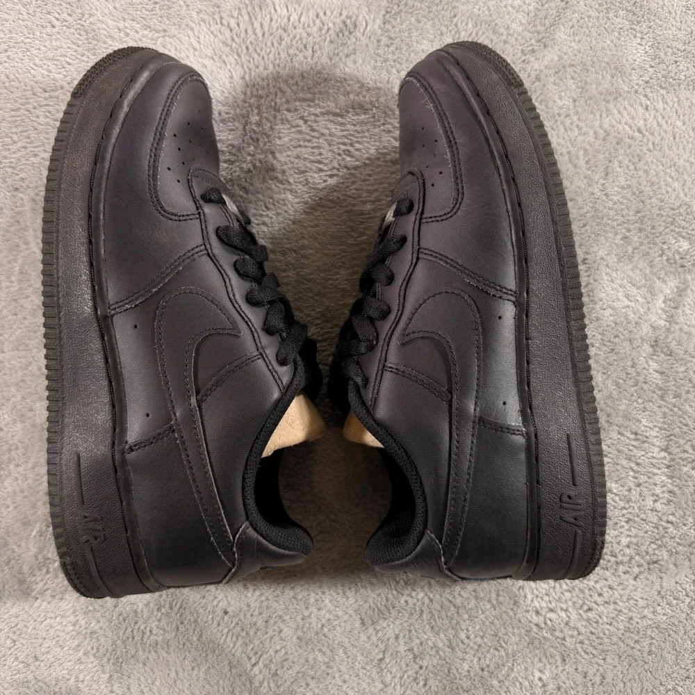 Nike Air Force 1 LE Kids 6Y Black Low Top Sneakers DH2920-001
